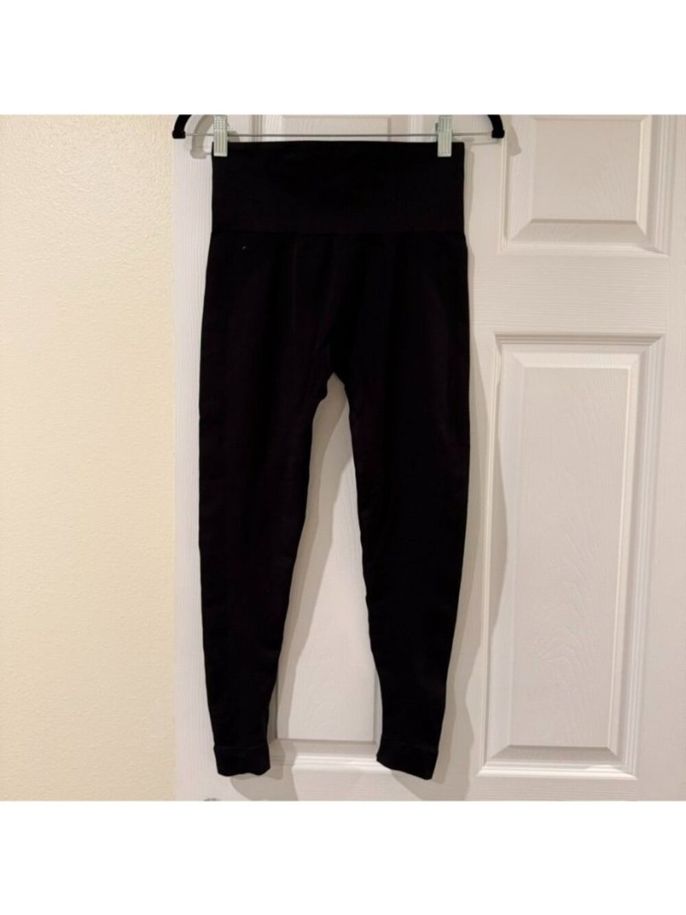 SET ACTIVE Black Sculptflex Ribbed Leggings Onyx Size Medium
